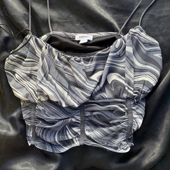 Grey Garage Top - Picture 1 of 1